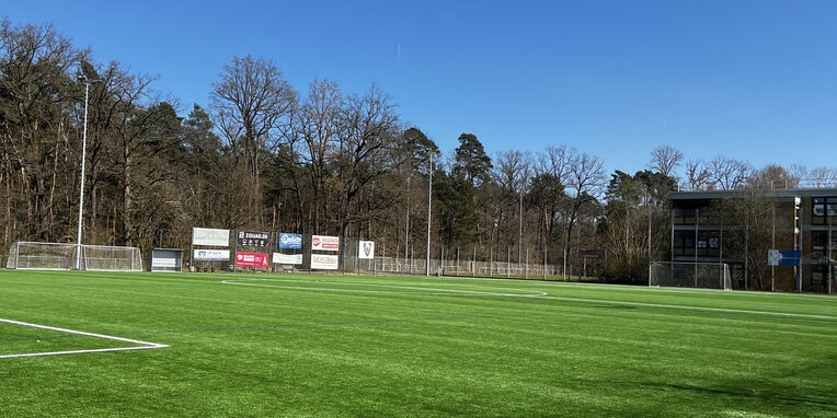 Kunstrasenplatz Gravenbruch